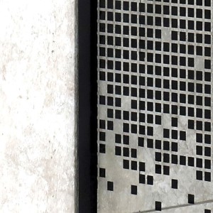 Pixel-BL-zoom-300x300.jpg